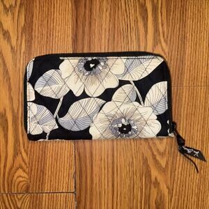 Vera Bradley White & Cream Floral Against Black Wallet